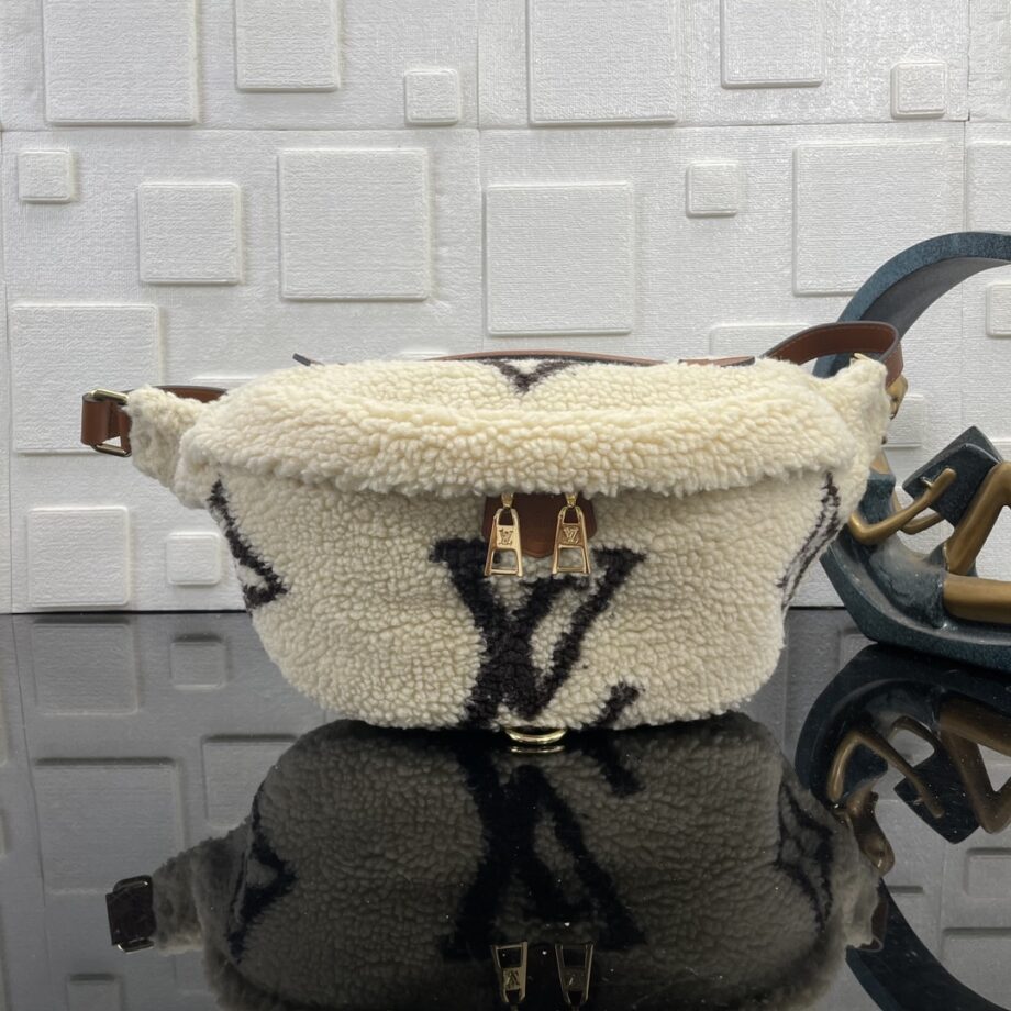 Louis Vuitton M23715 Bumbag