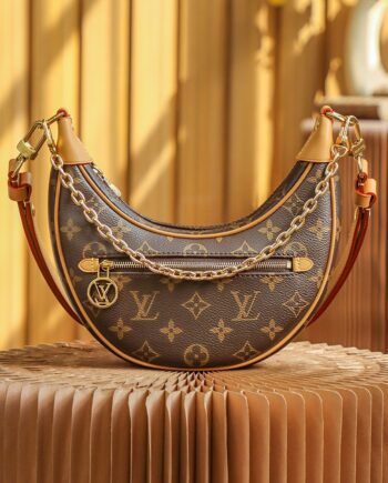 Louis Vuitton M81098 Half-Moon Baguette Loop Handbag