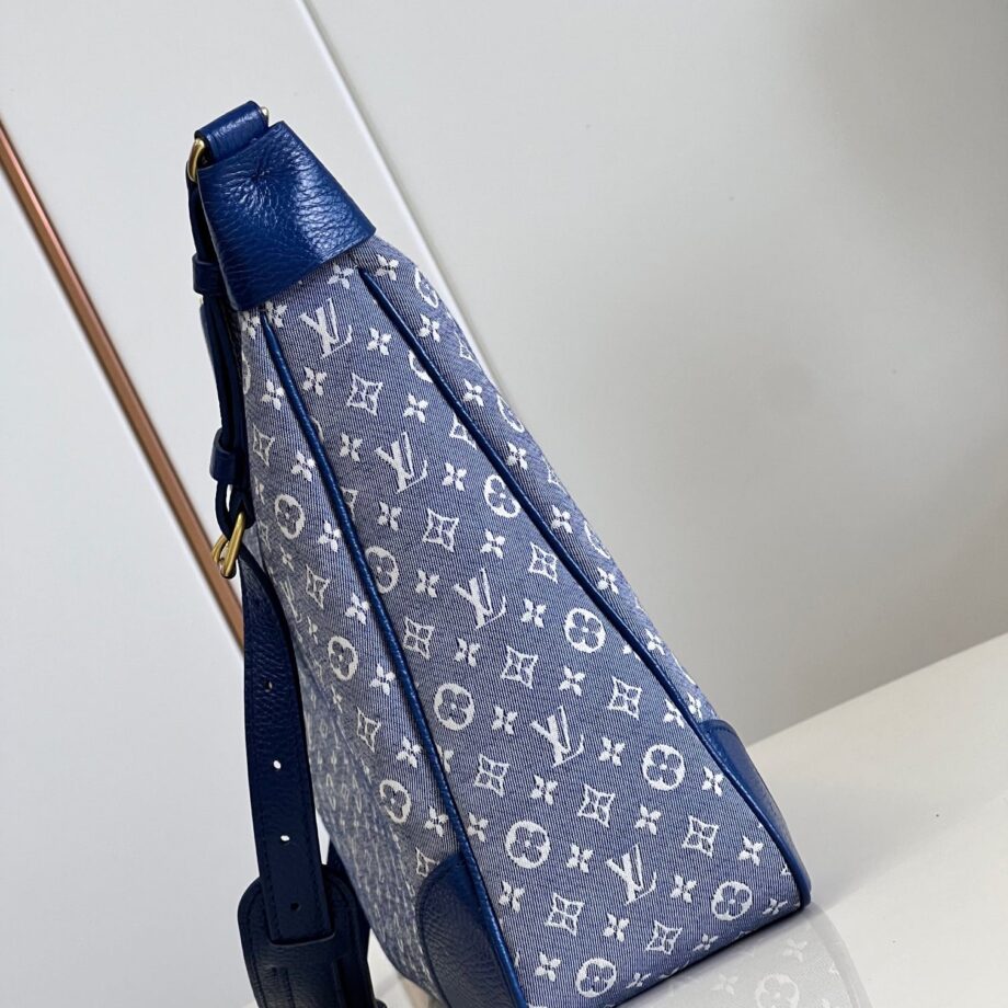 Louis Vuitton M95225 Blue Boulogne Handbag