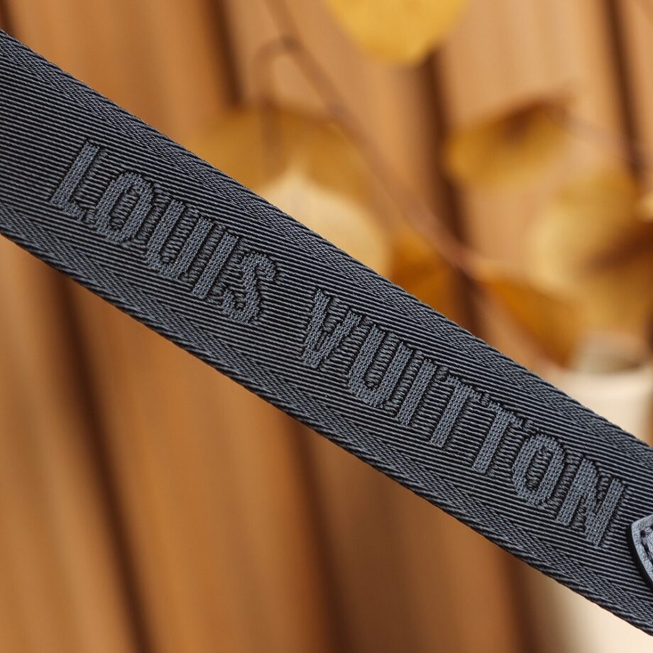 Louis Vuitton M69443 Trio Messenger Bag