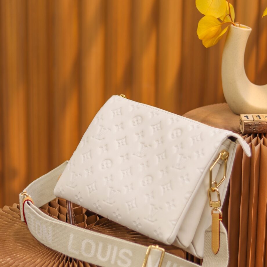 Louis Vuitton M57793 Coussin Bag