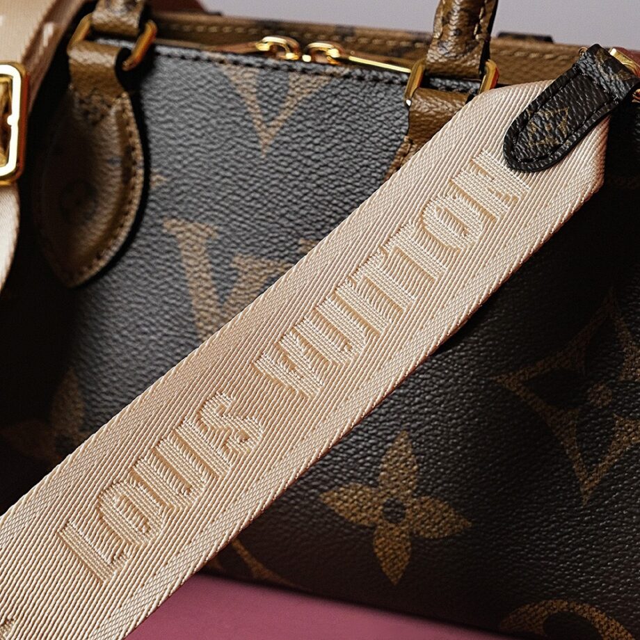 Louis Vuitton M46653 Onthego East West