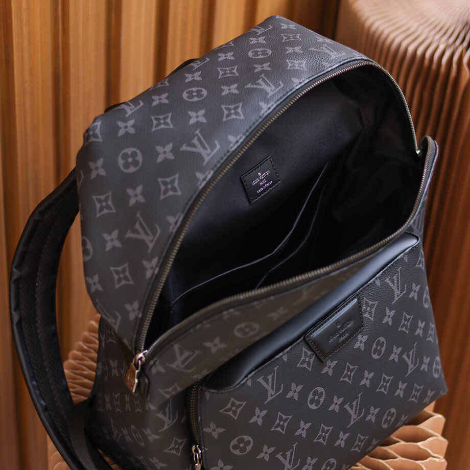 Louis Vuitton M43186 Discovery Backpack