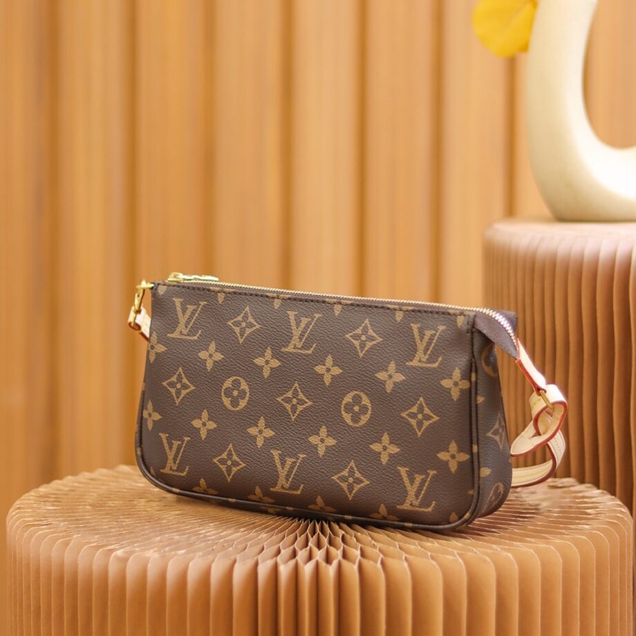 Louis Vuitton M40712 Pochette Accessoires Zippy Wallet