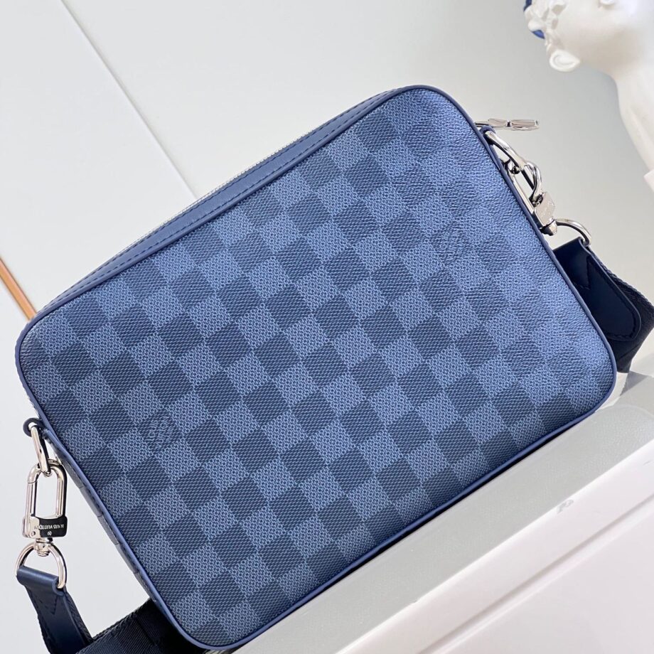 Louis Vuitton N40439 Trio Messenger Bag