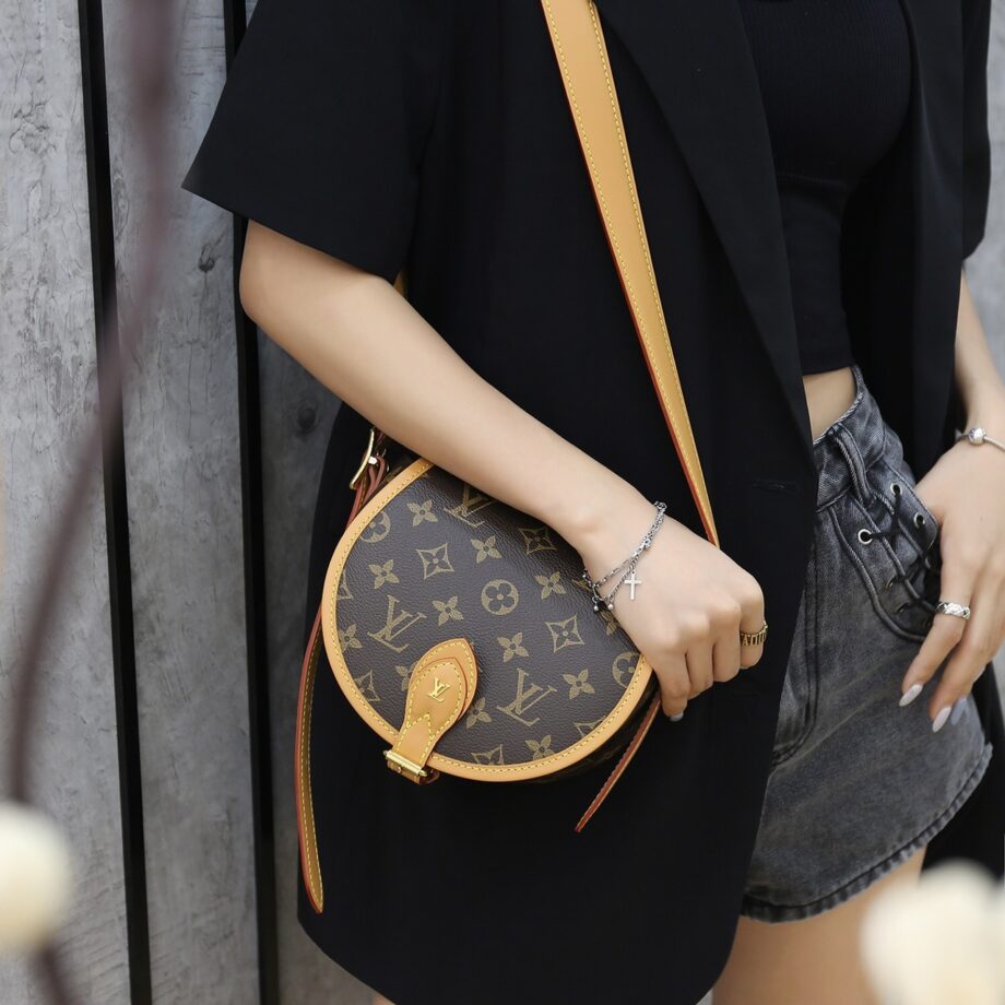 Louis Vuitton M44860 Tambourin Bag