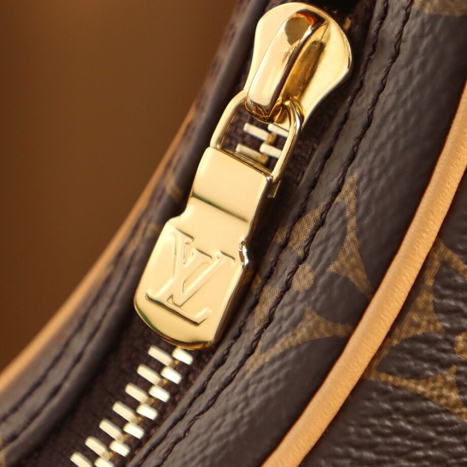 Louis Vuitton M81098 Half-Moon Baguette Loop Handbag