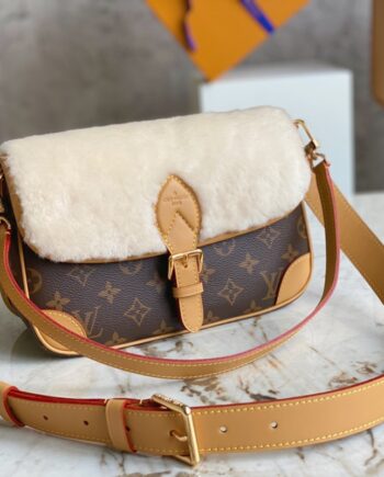 louis vuitton m46317 latest autumn and winter cashmere diane handbag