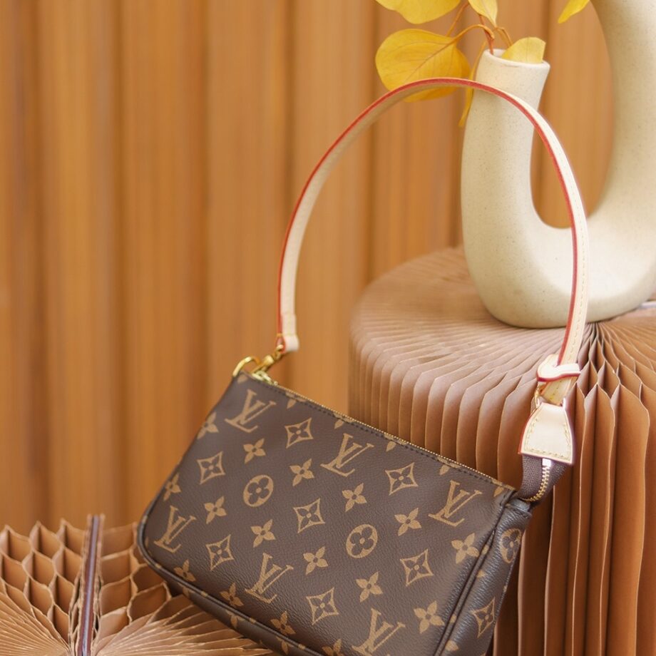 Louis Vuitton M40712 Pochette Accessoires Zippy Wallet