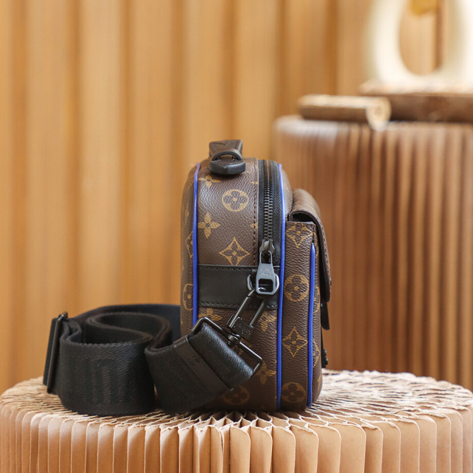 Louis Vuitton M45863 S Lock Messenger