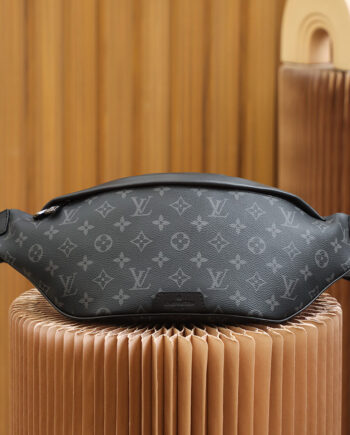 Louis Vuitton M44336 Discovery Waist Bag