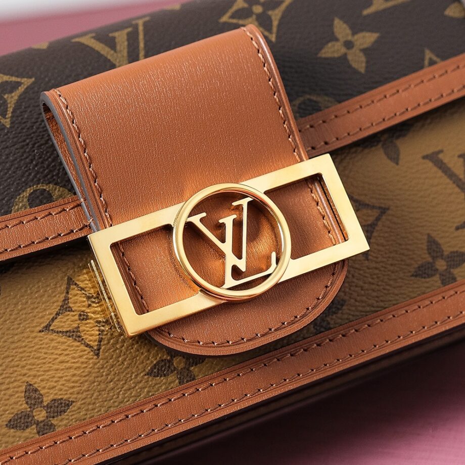 Louis Vuitton M46757 Dauphine East West